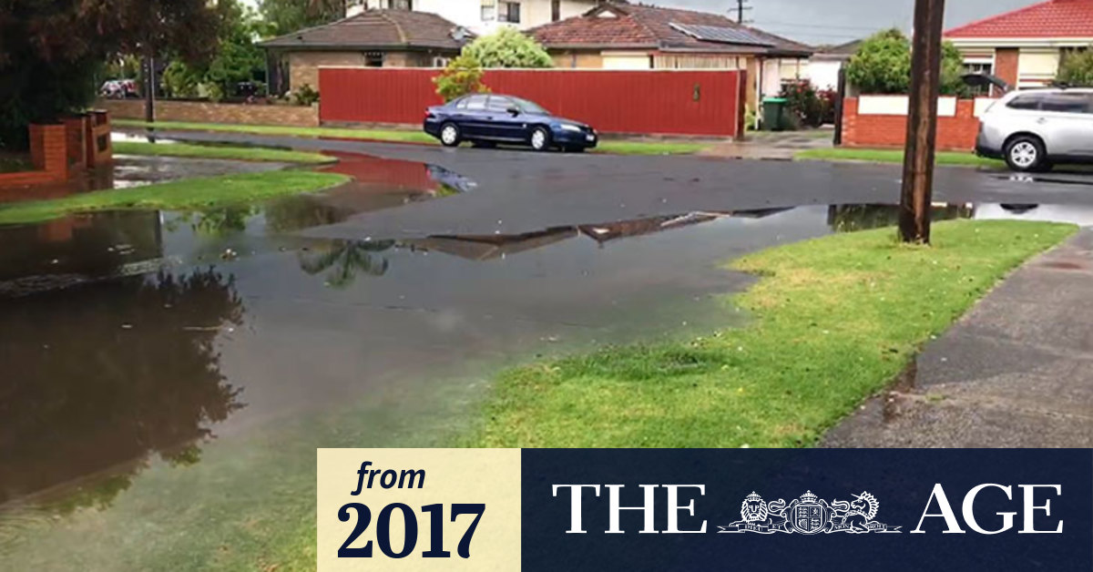 Video Hail, flash flooding in Altona
